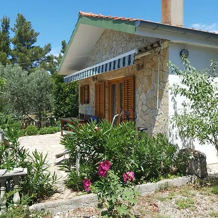 & Neno Πανσιόν