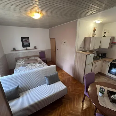 Apartments&rooms Neno 3*