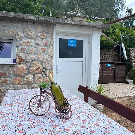 Apartments&rooms Neno 3*