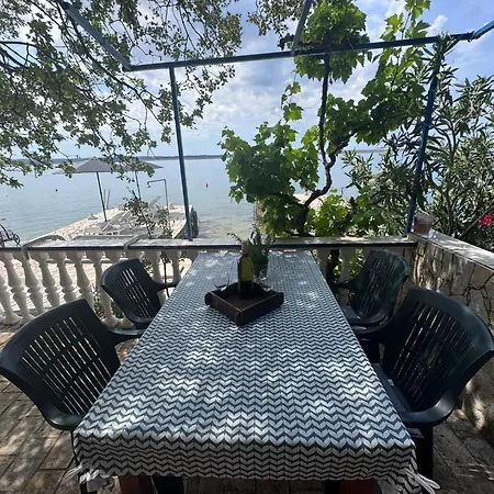 Apartments&rooms Neno