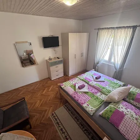 Apartments&rooms Neno Gasthuis