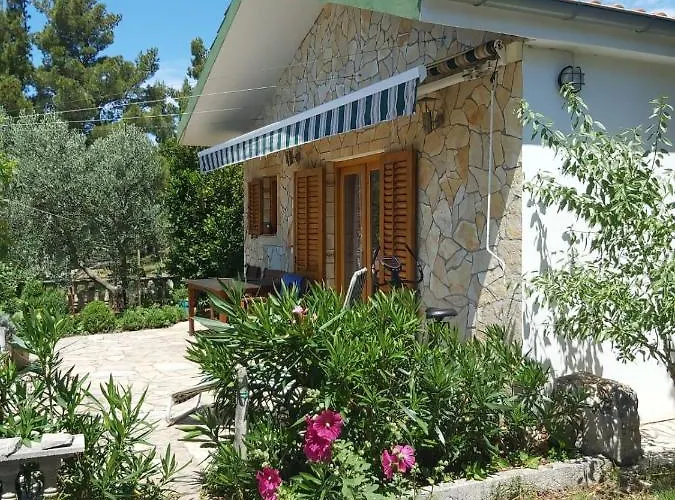 & Neno Πανσιόν